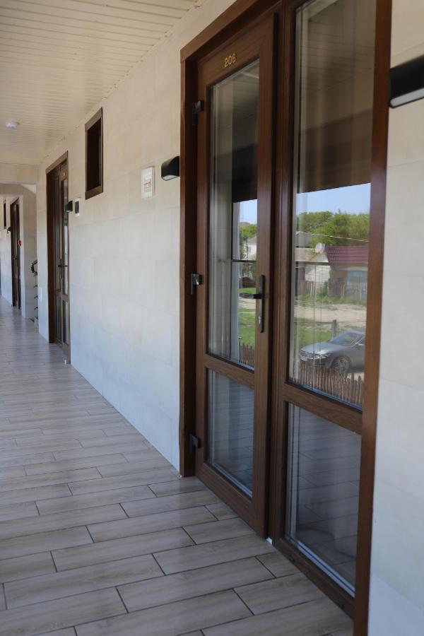 Курортный Комплекс Водолей Primorskoje Exterior foto